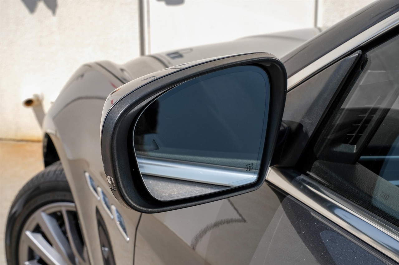 Maserati Ghibli Vehicle Main Gallery Image 40