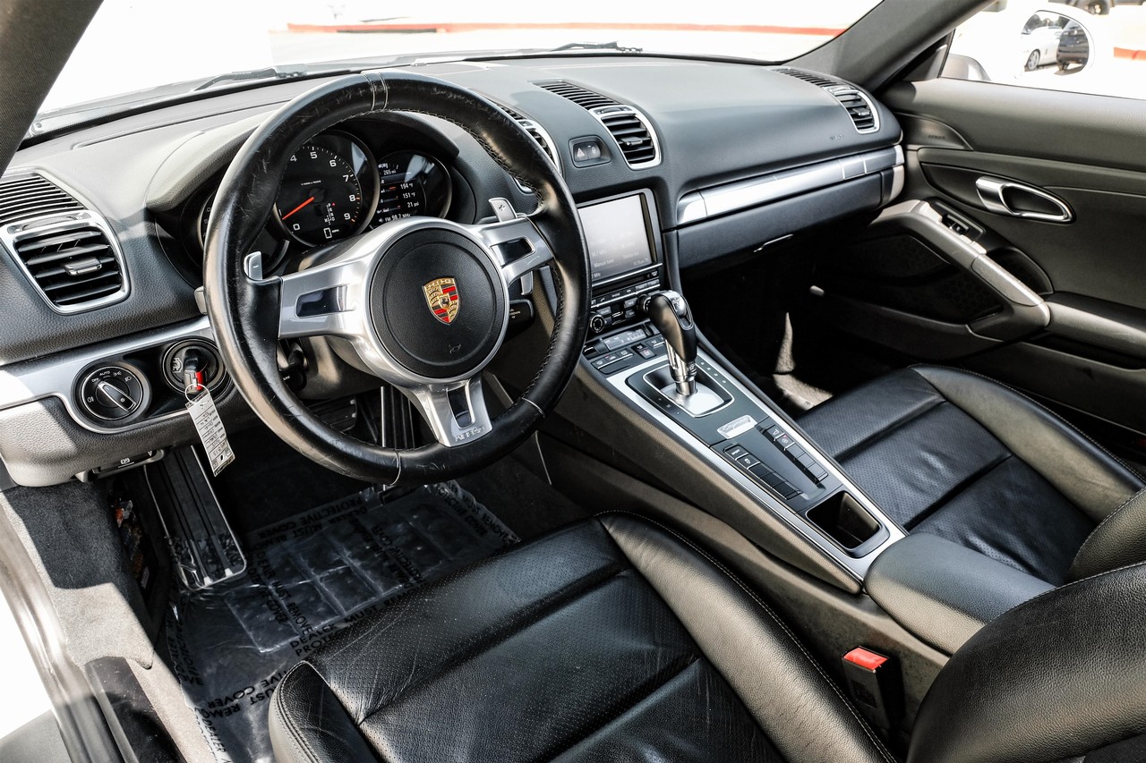 Porsche Cayman Vehicle Main Gallery Image 03
