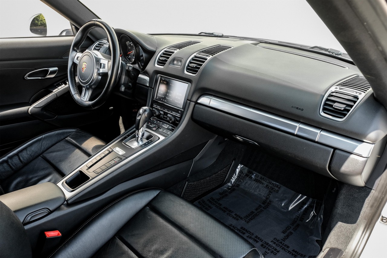 Porsche Cayman Vehicle Main Gallery Image 12