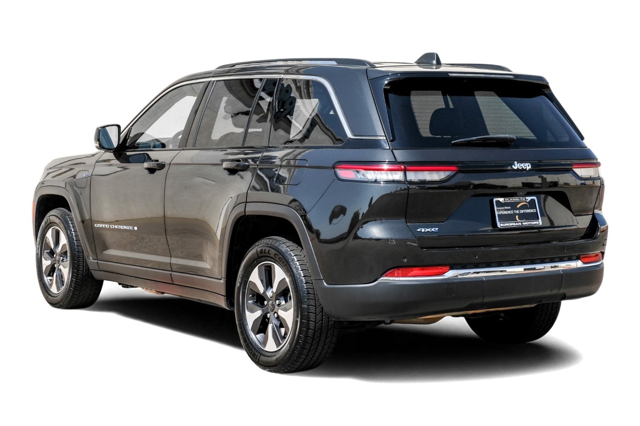 Jeep Grand Cherokee 4xe Vehicle Main Gallery Image 11