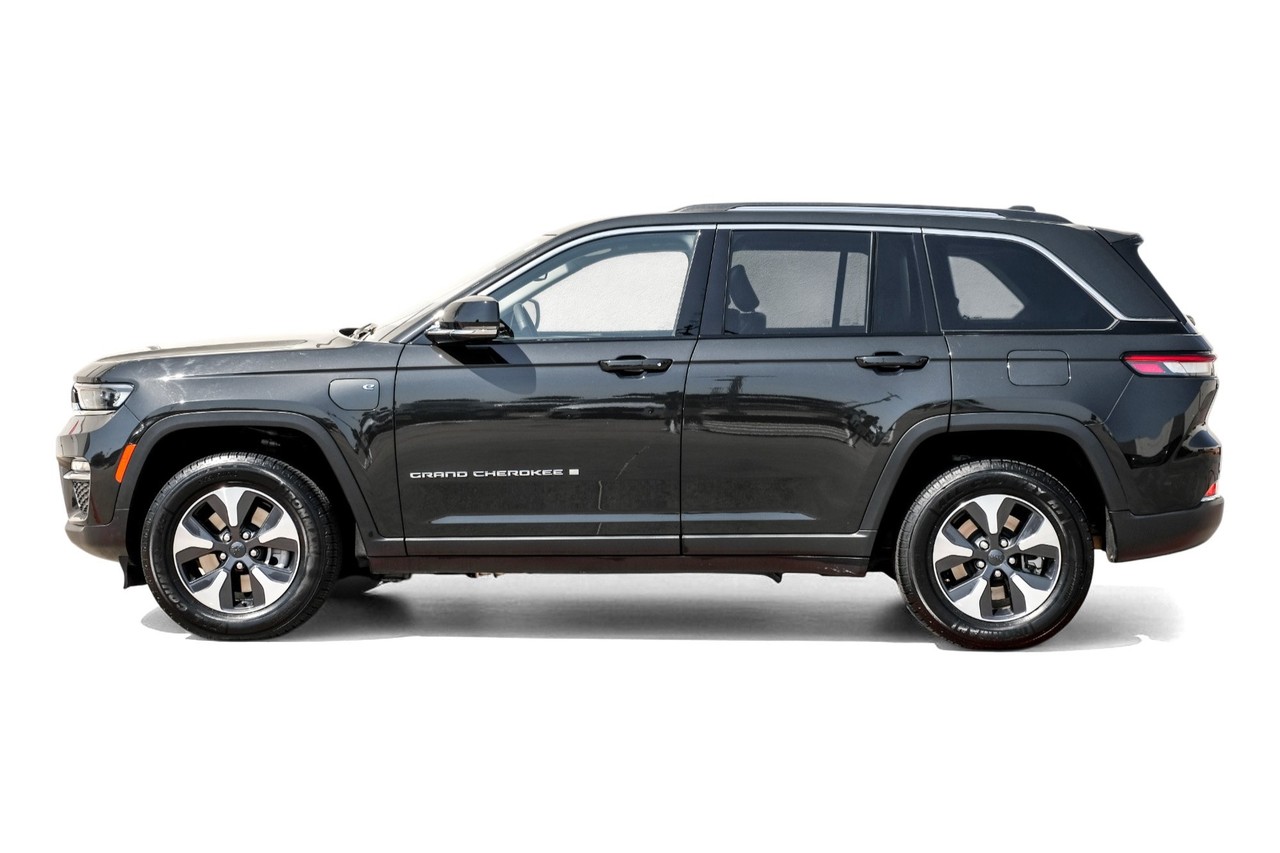 Jeep Grand Cherokee 4xe Vehicle Main Gallery Image 12