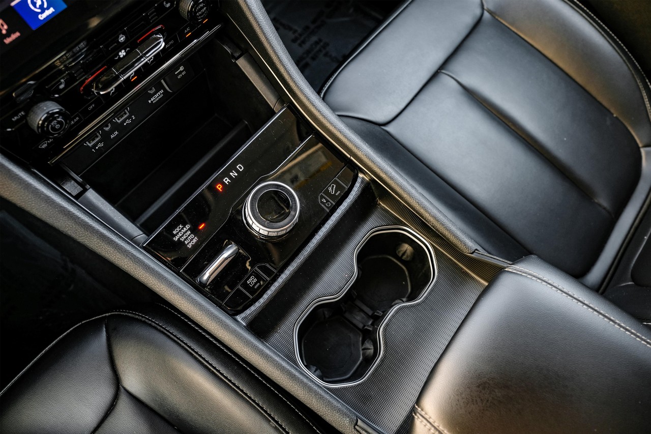 Jeep Grand Cherokee 4xe Vehicle Main Gallery Image 24