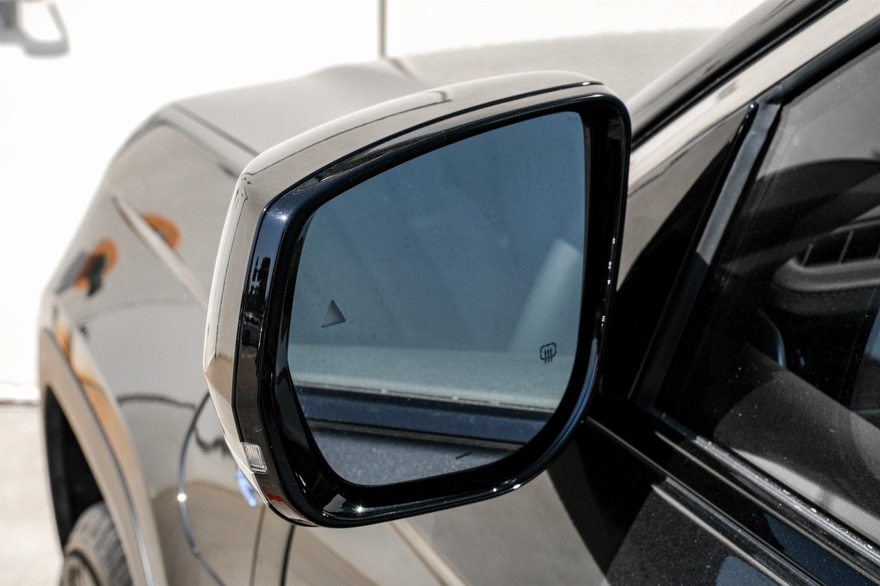 Jeep Grand Cherokee 4xe Vehicle Main Gallery Image 39