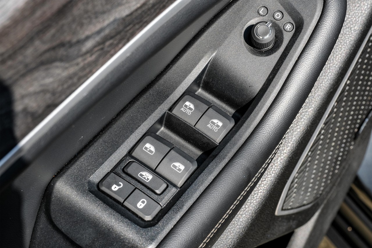 Jeep Grand Cherokee 4xe Vehicle Main Gallery Image 41
