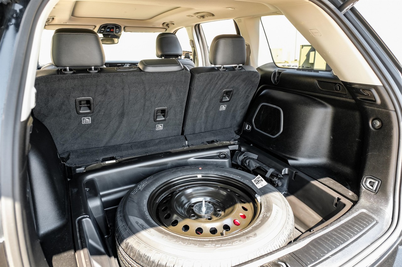 Jeep Grand Cherokee 4xe Vehicle Main Gallery Image 48