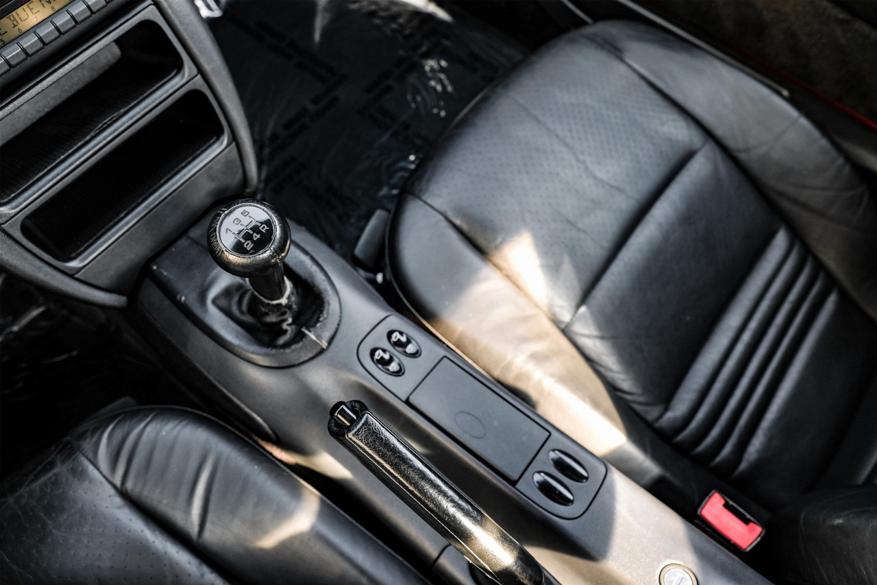 Porsche Boxster Vehicle Main Gallery Image 22
