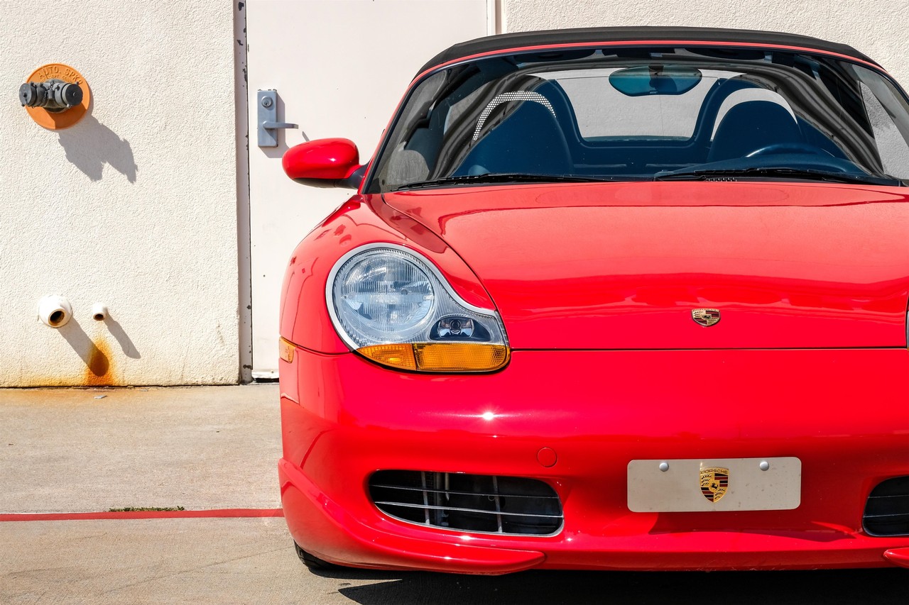 Porsche Boxster Vehicle Main Gallery Image 33