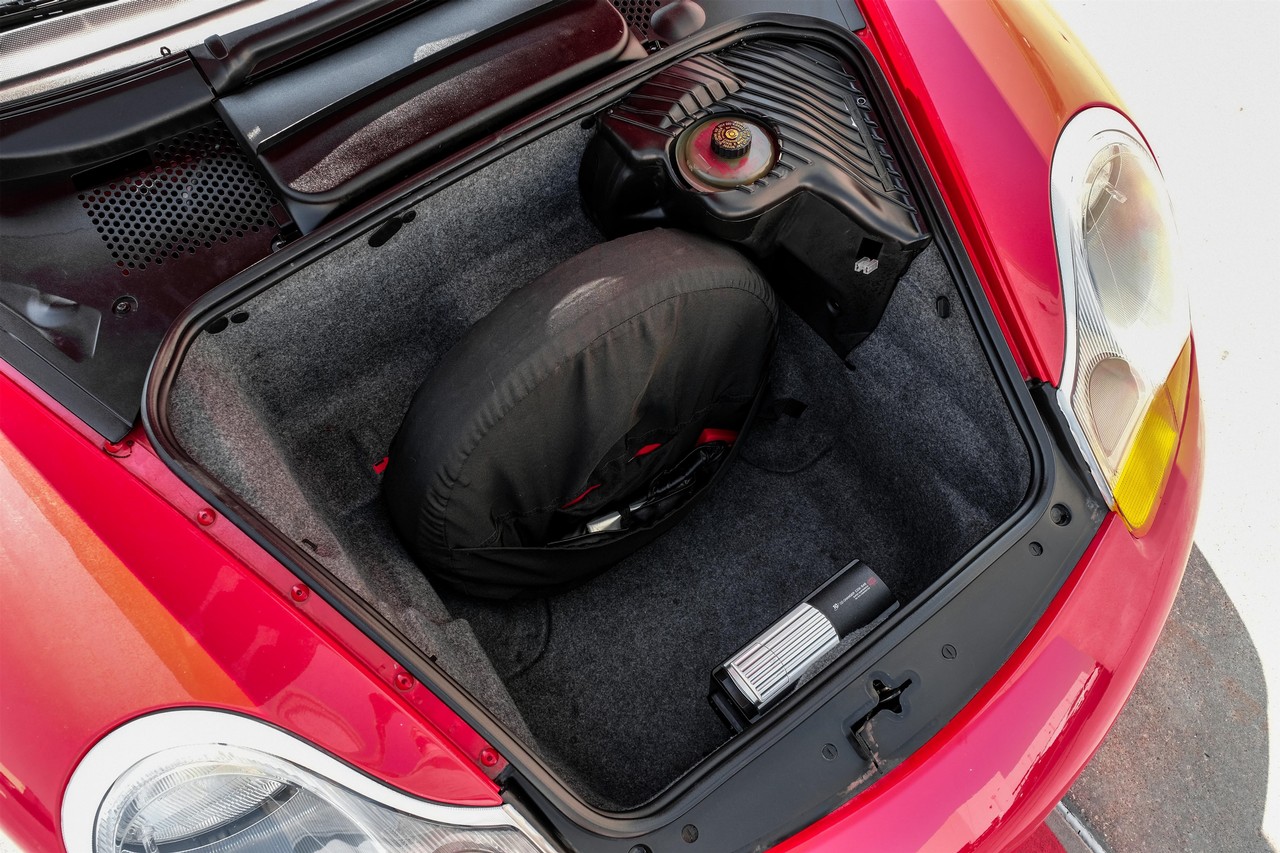 Porsche Boxster Vehicle Main Gallery Image 37