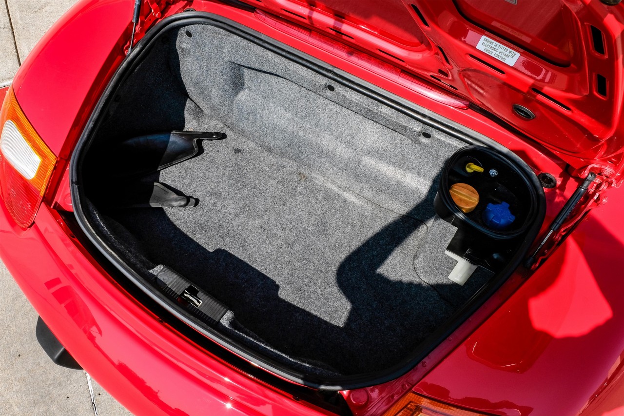 Porsche Boxster Vehicle Main Gallery Image 38