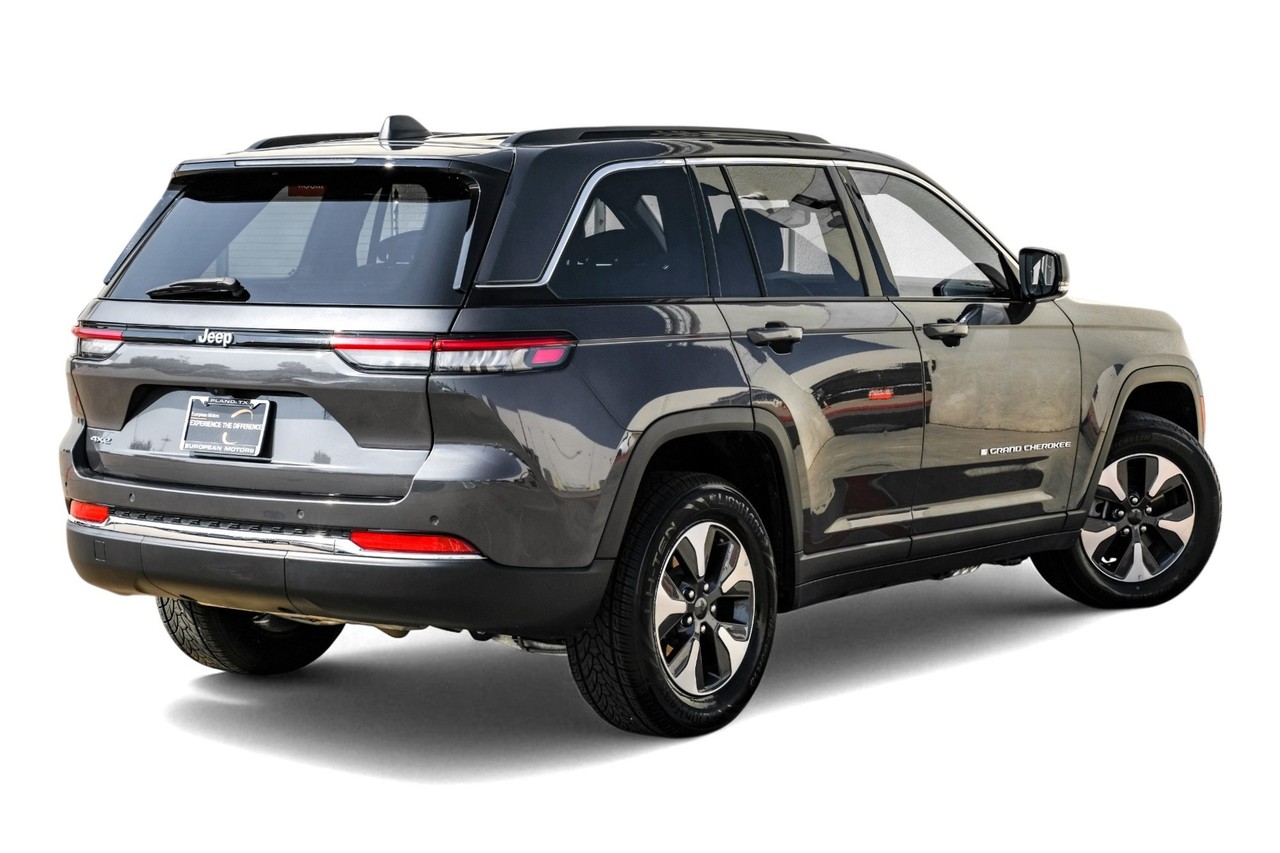 Jeep Grand Cherokee 4xe Vehicle Main Gallery Image 09