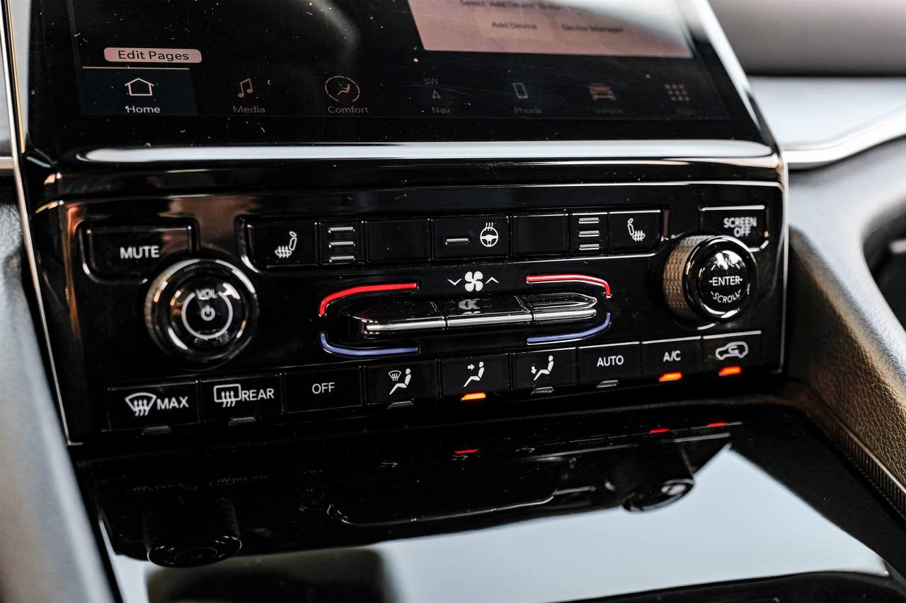 Jeep Grand Cherokee 4xe Vehicle Main Gallery Image 24