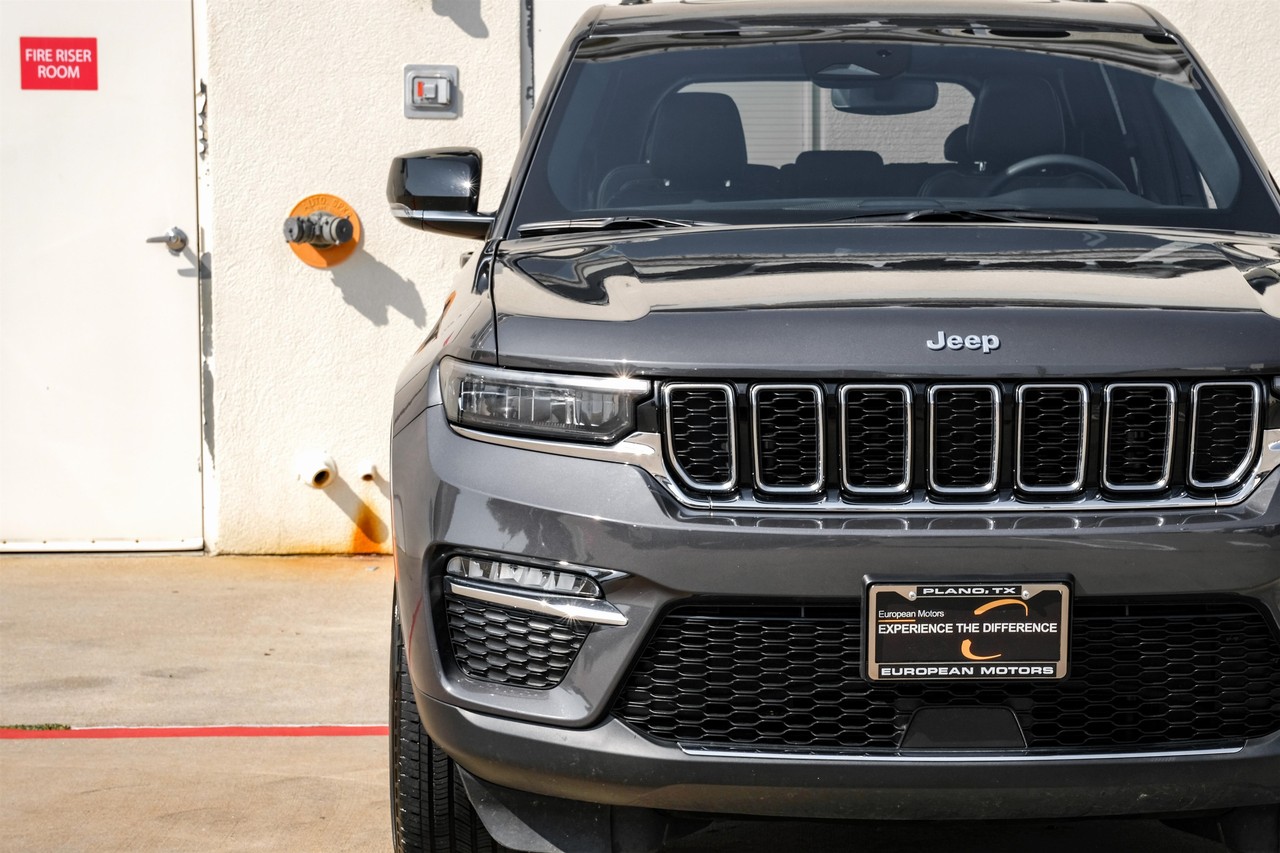 Jeep Grand Cherokee 4xe Vehicle Main Gallery Image 41
