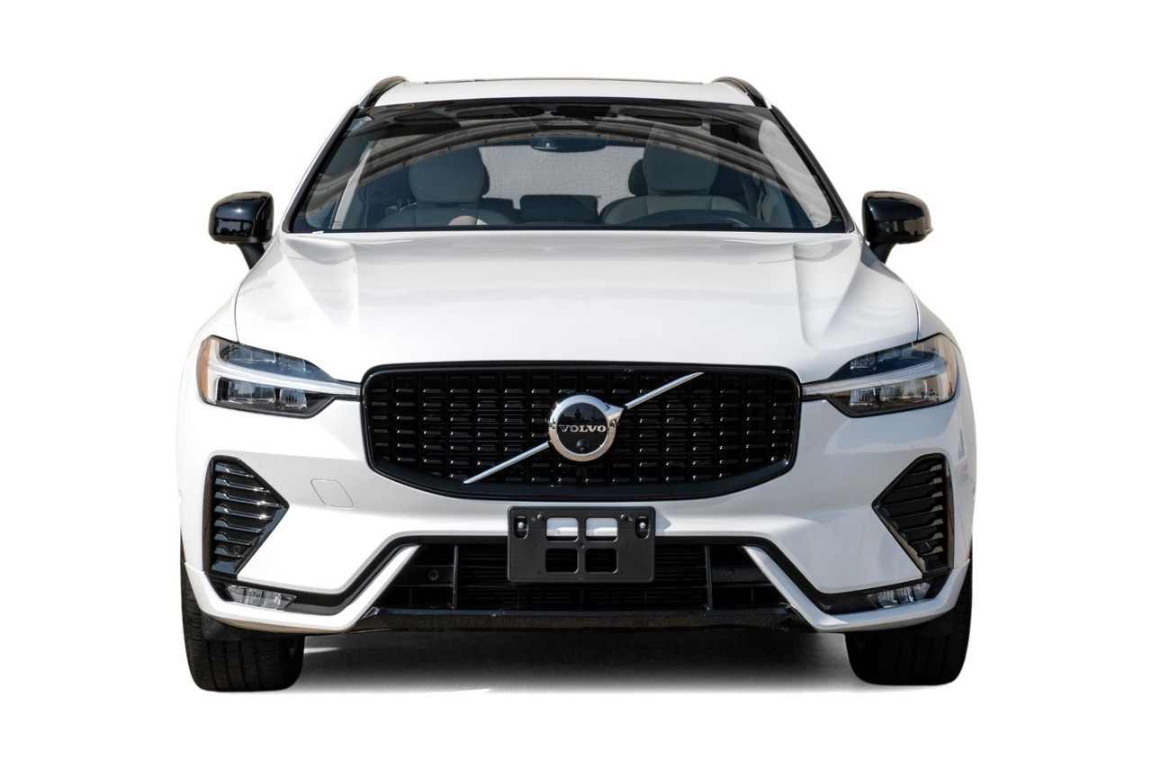Volvo XC60 Vehicle Main Gallery Image 06