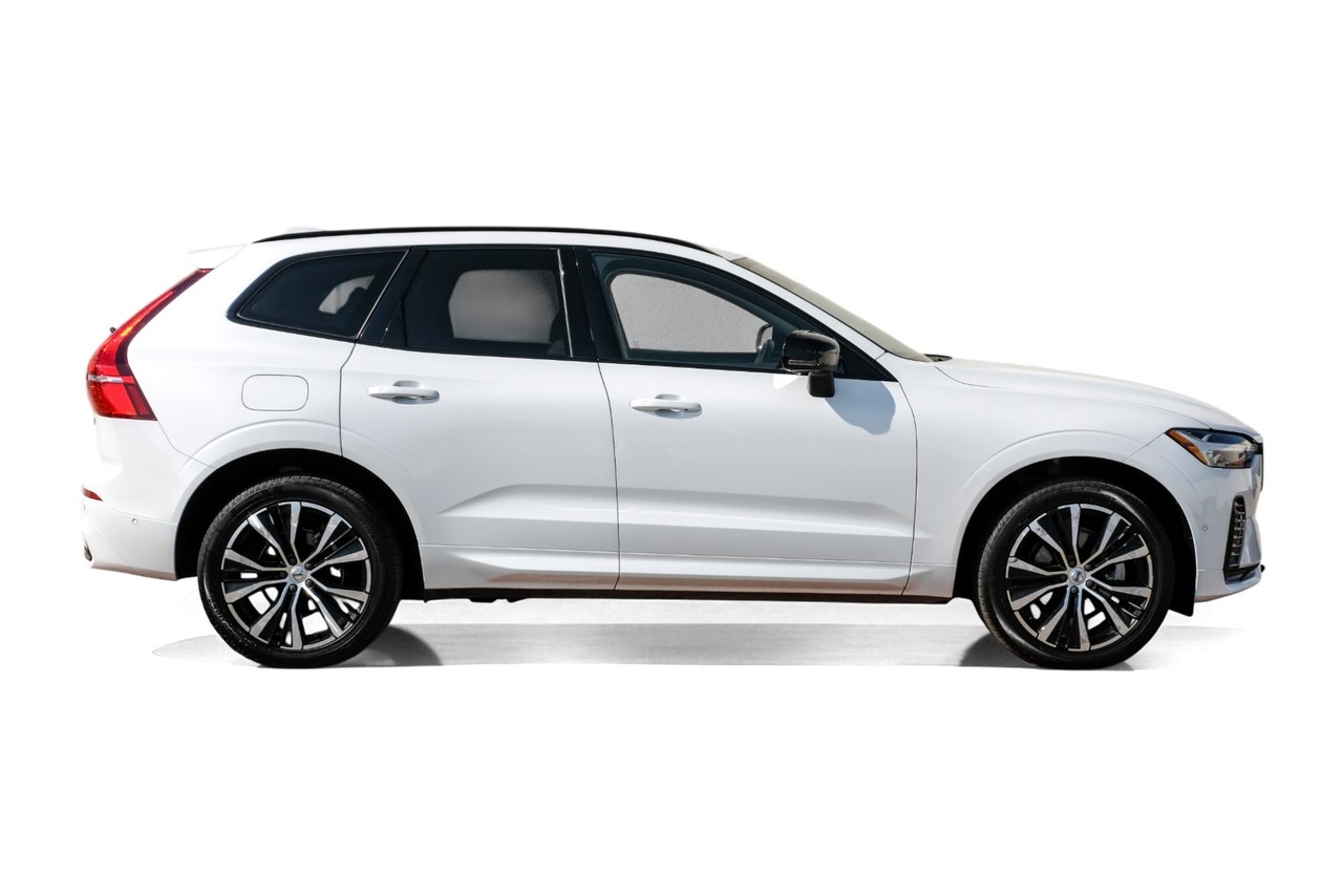 Volvo XC60 Vehicle Main Gallery Image 08