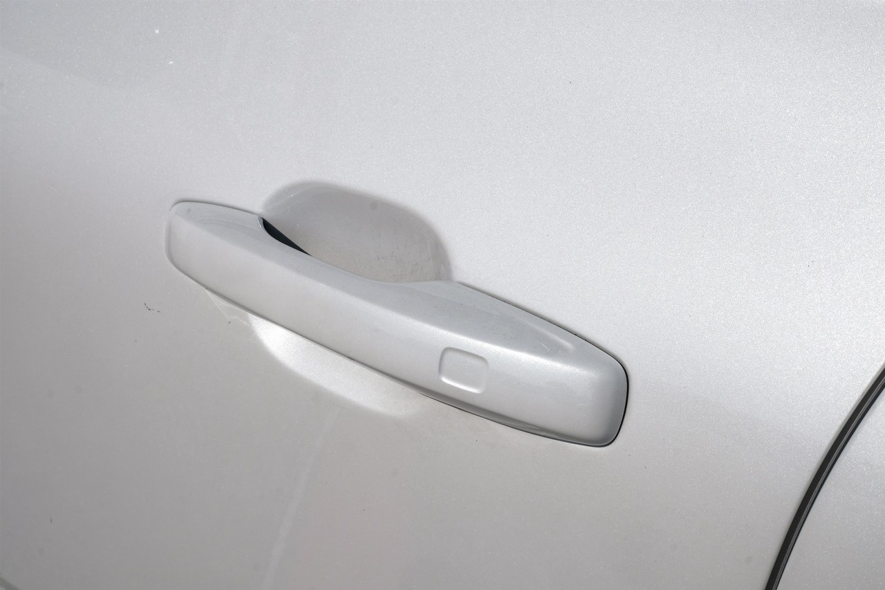 Volvo XC60 Vehicle Main Gallery Image 38