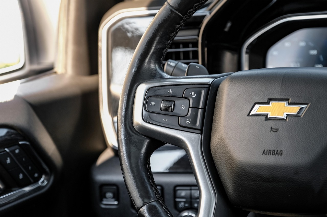 Chevrolet Silverado 1500 Vehicle Main Gallery Image 18