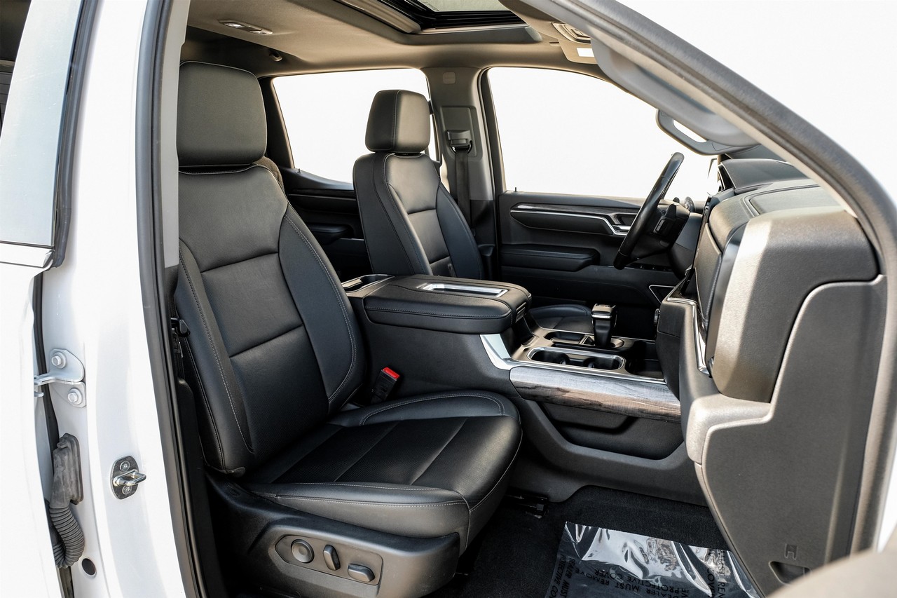 Chevrolet Silverado 1500 Vehicle Main Gallery Image 33
