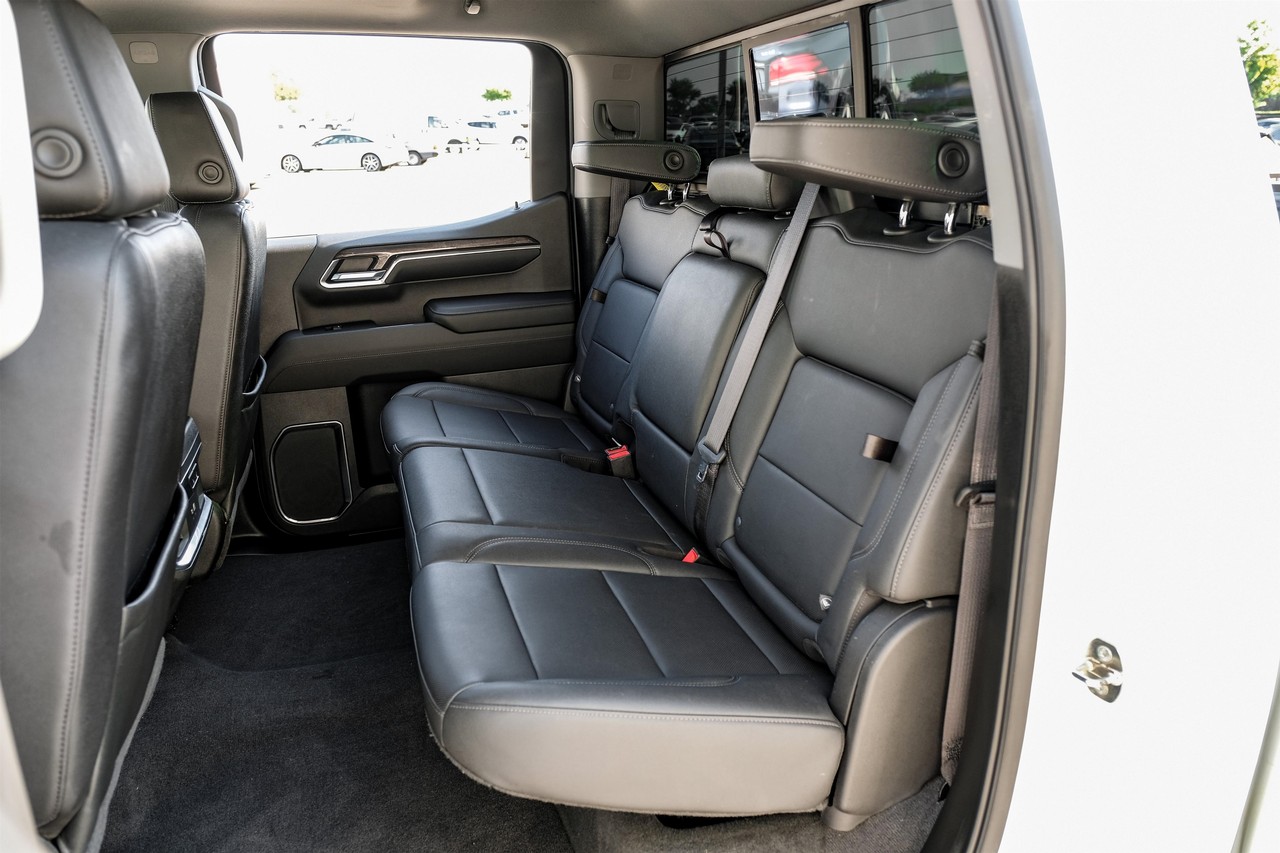 Chevrolet Silverado 1500 Vehicle Main Gallery Image 37