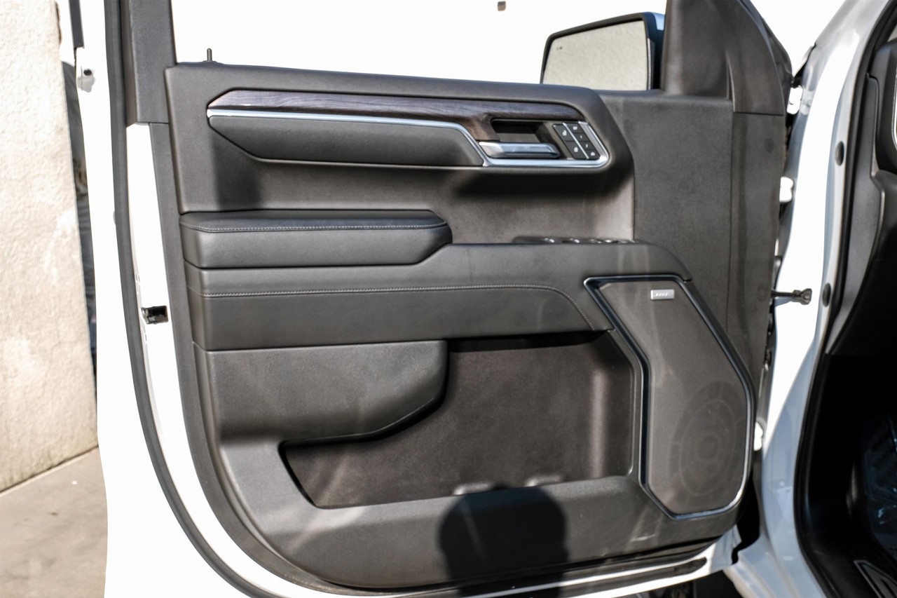 Chevrolet Silverado 1500 Vehicle Main Gallery Image 40