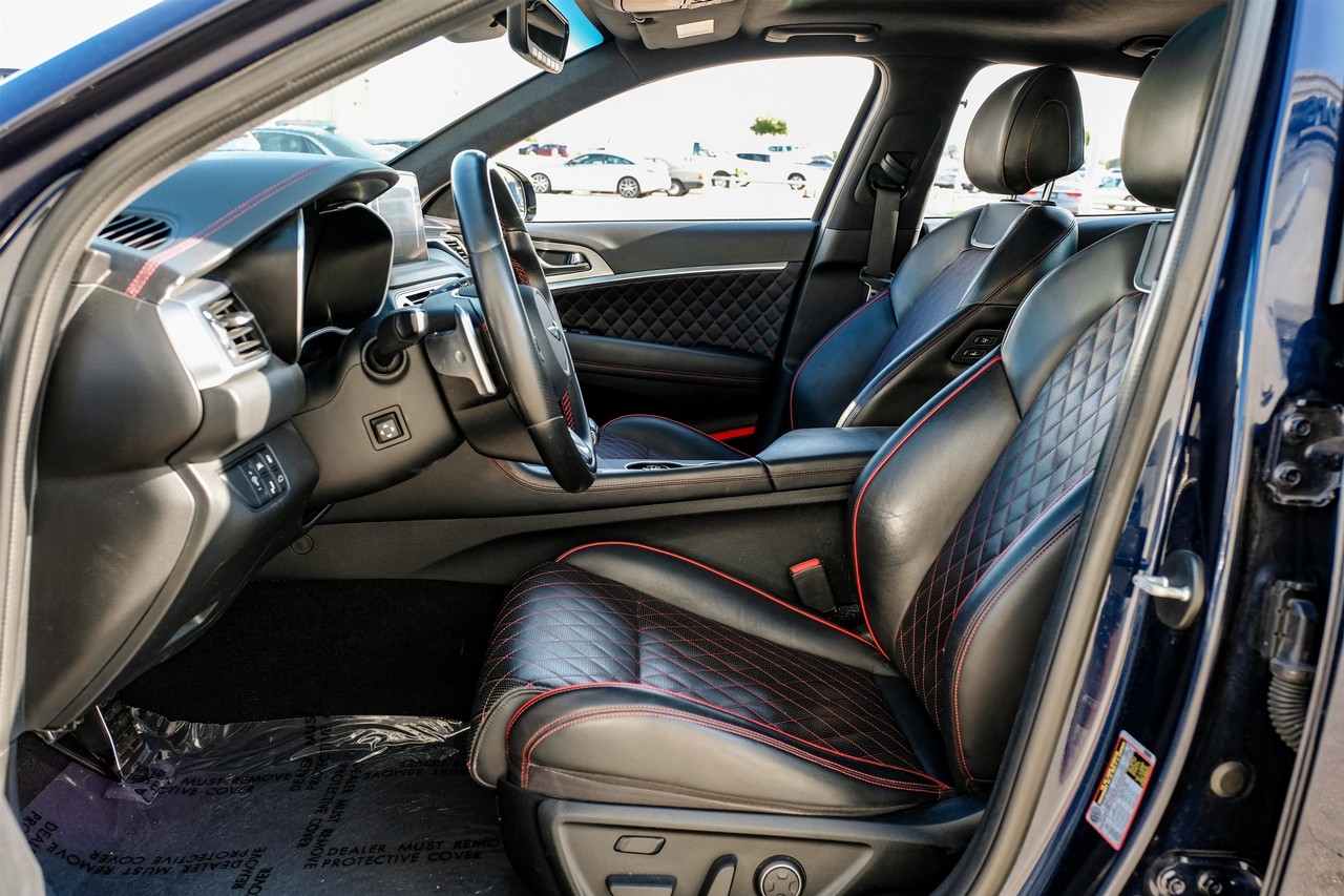Genesis G70 Vehicle Main Gallery Image 04