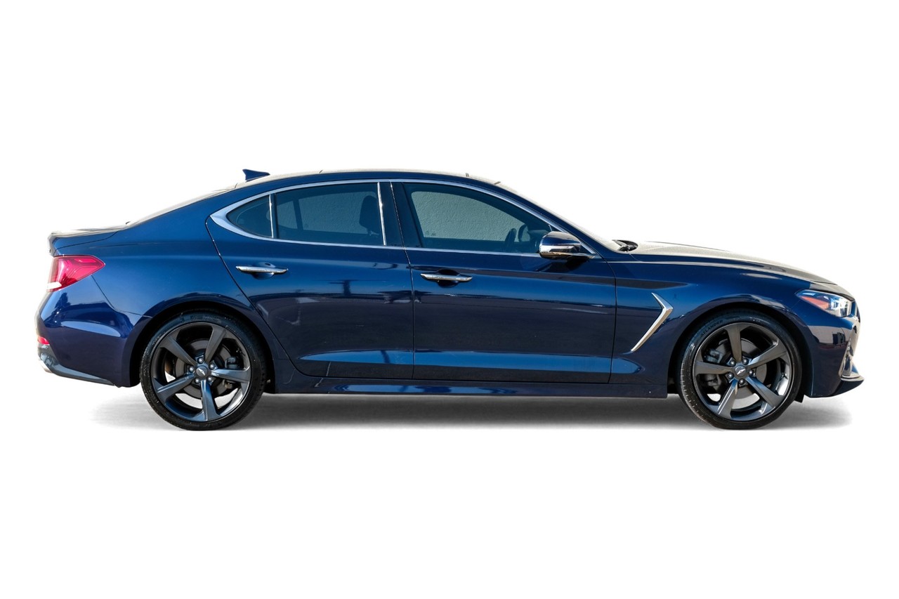 Genesis G70 Vehicle Main Gallery Image 08