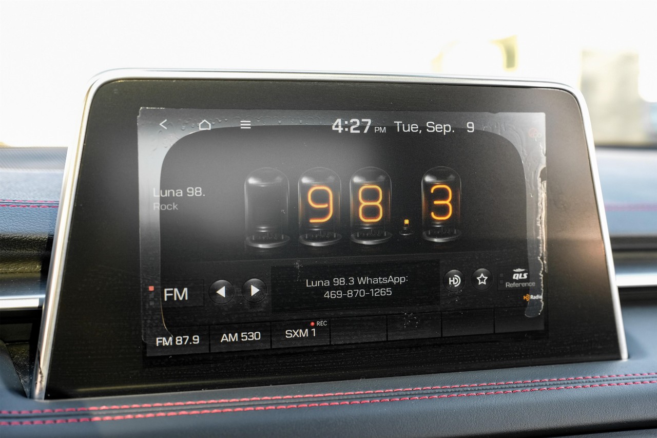 Genesis G70 Vehicle Main Gallery Image 26