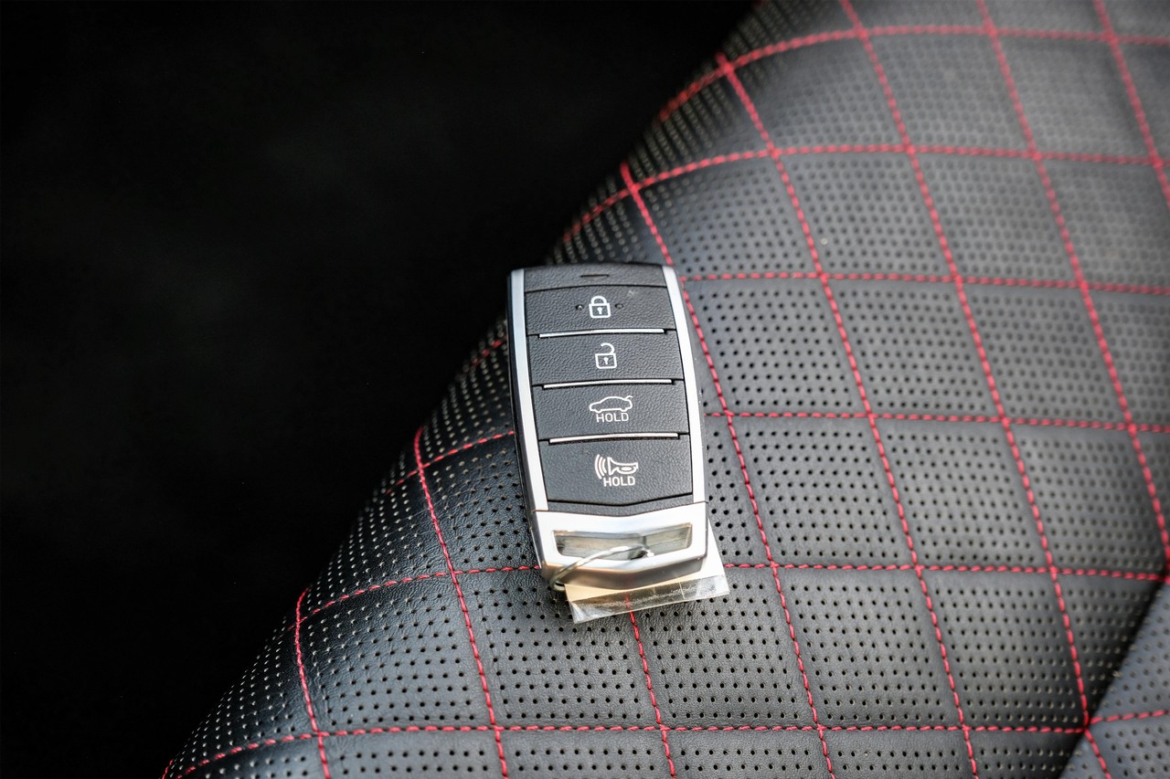 Genesis G70 Vehicle Main Gallery Image 51
