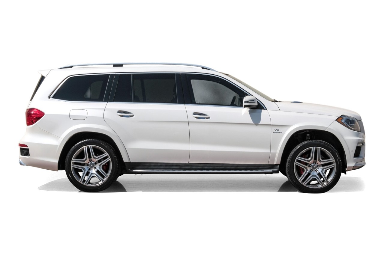 Mercedes-Benz GL-Class Vehicle Main Gallery Image 08