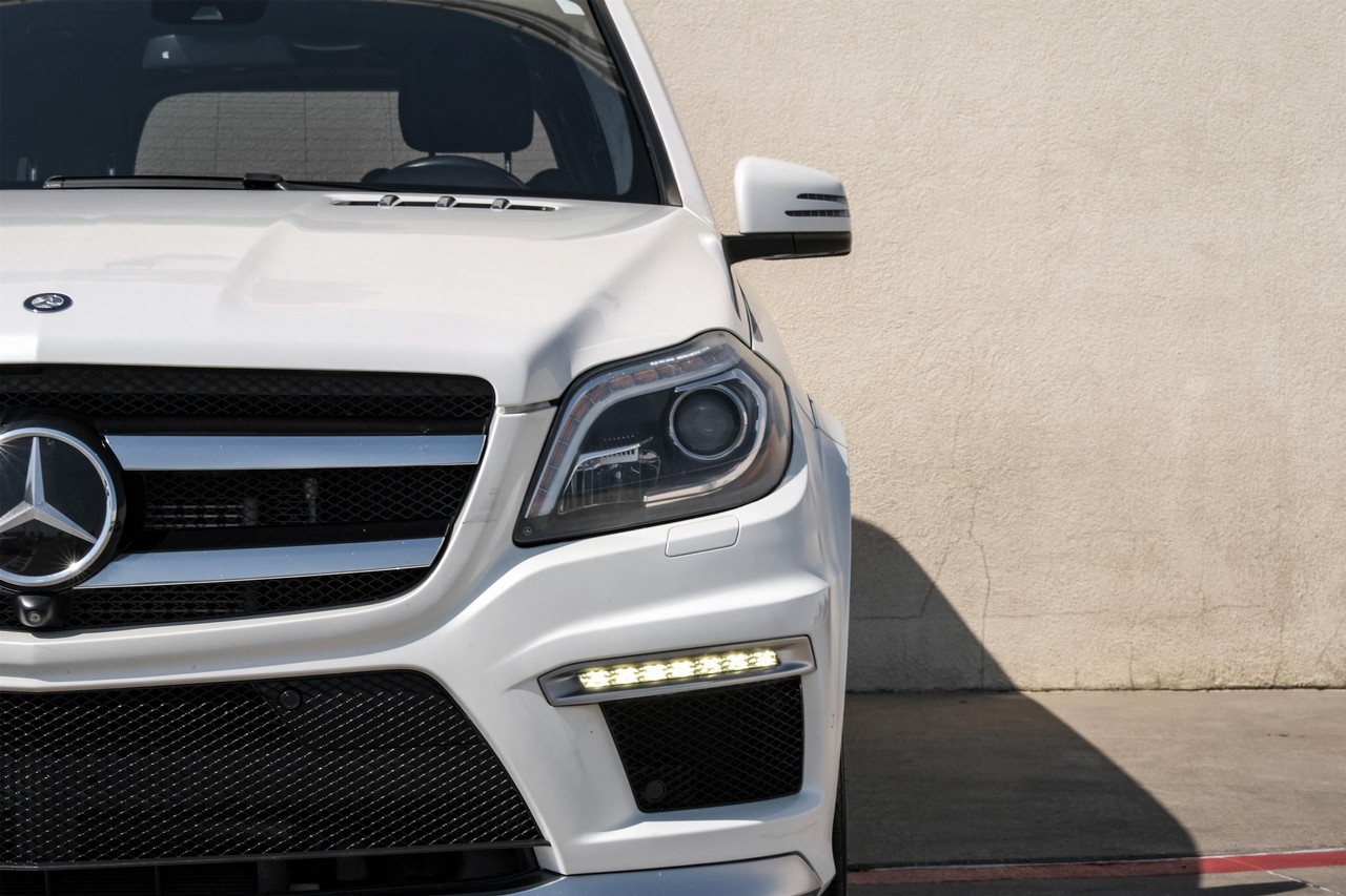 Mercedes-Benz GL-Class Vehicle Main Gallery Image 47