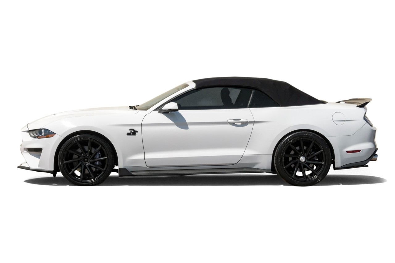 Ford Mustang Vehicle Main Gallery Image 12