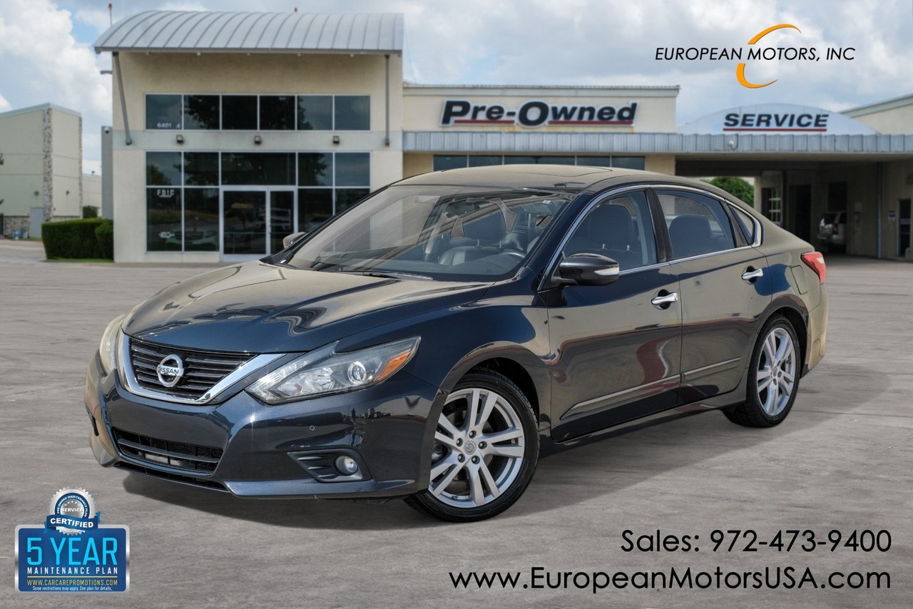 Nissan Altima Vehicle Main Gallery Image 01