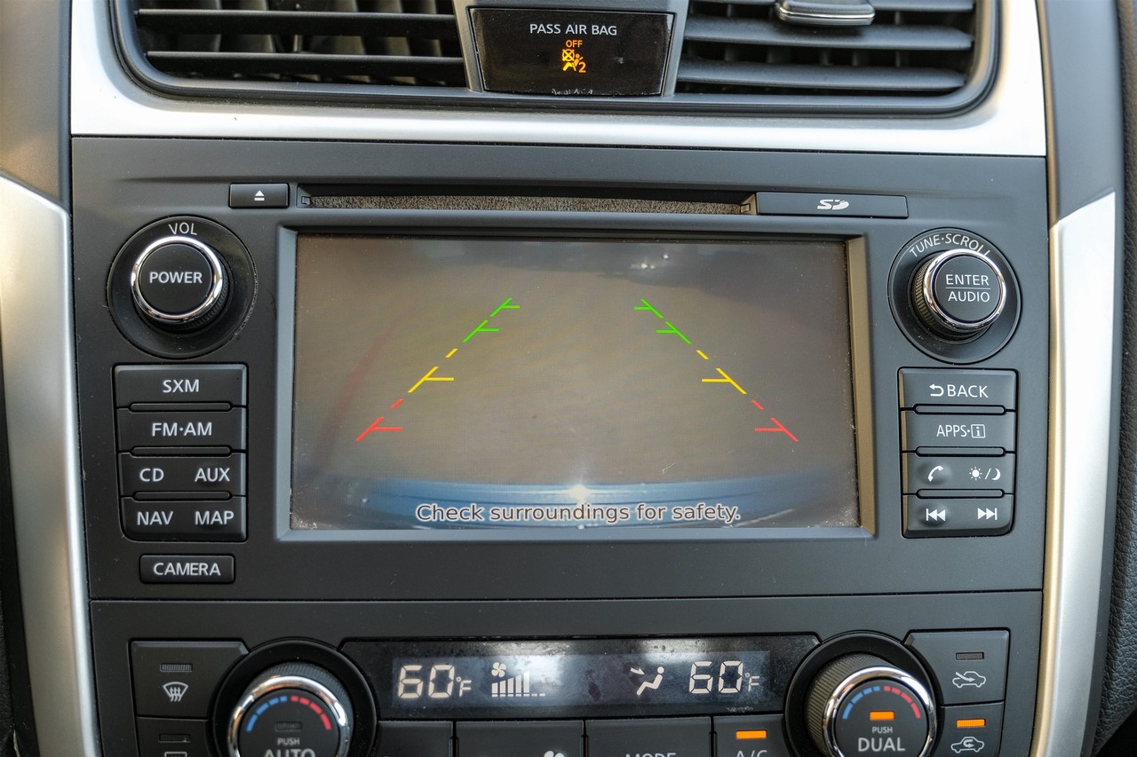 Nissan Altima Vehicle Main Gallery Image 23