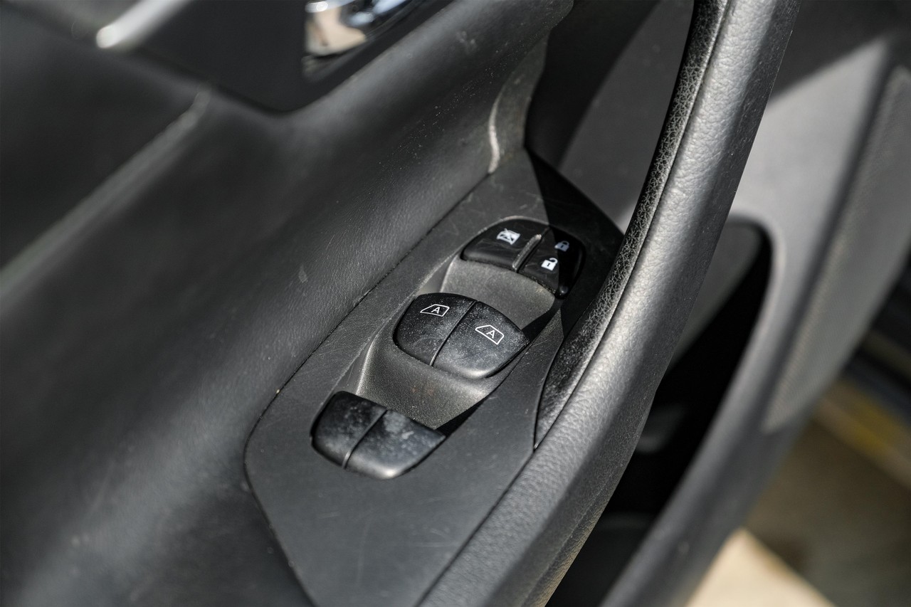 Nissan Altima Vehicle Main Gallery Image 42