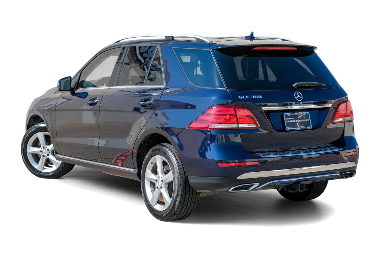 Mercedes-Benz GLE Vehicle Main Gallery Image 11