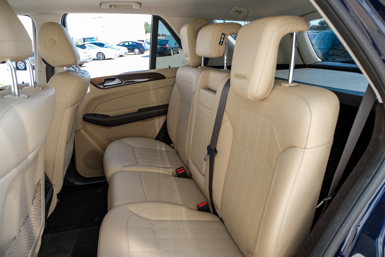 Mercedes-Benz GLE Vehicle Main Gallery Image 39