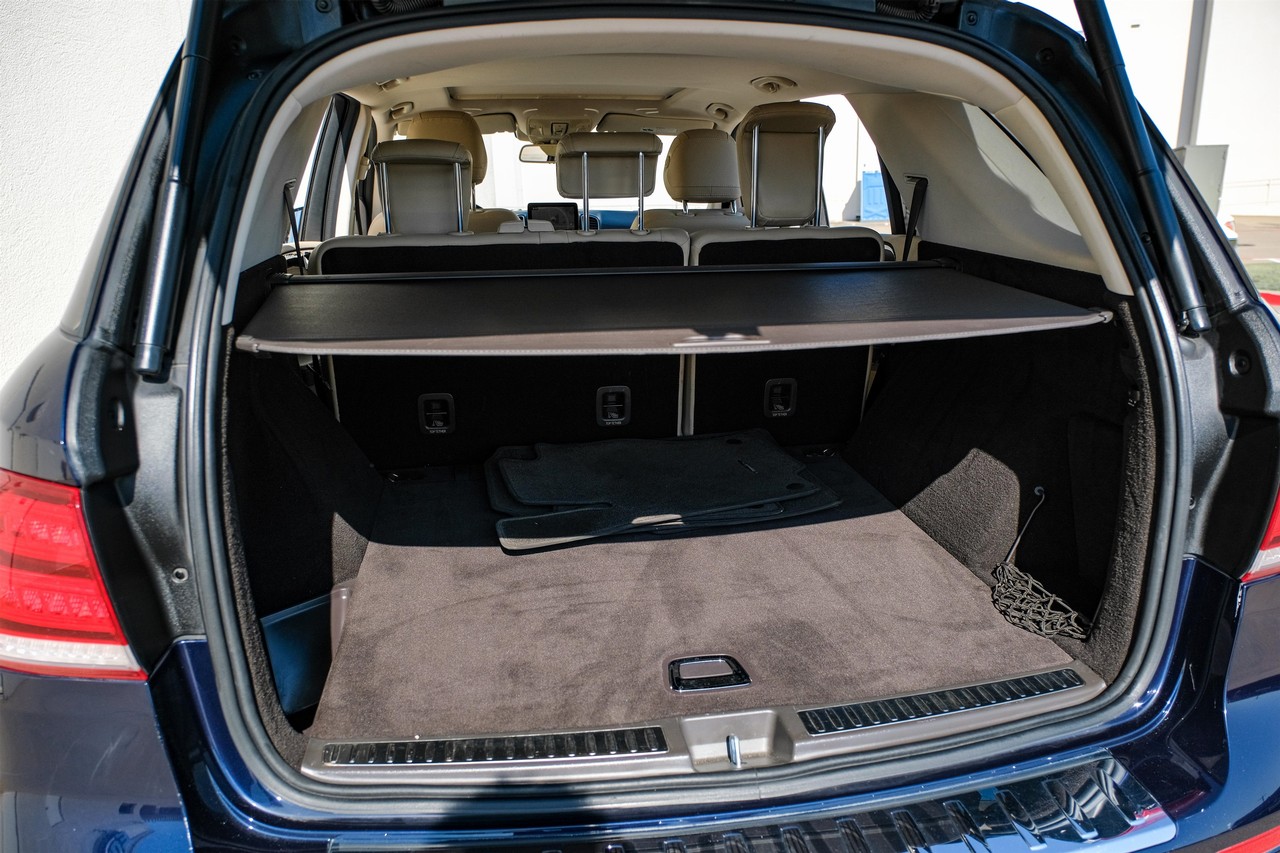 Mercedes-Benz GLE Vehicle Main Gallery Image 51