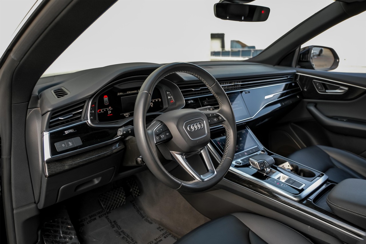 Audi Q8 Vehicle Main Gallery Image 03