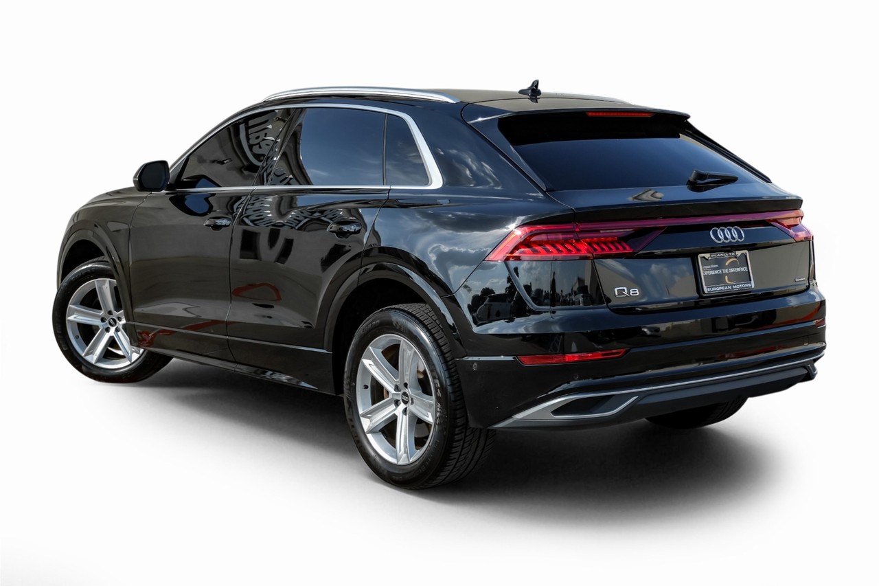 Audi Q8 Vehicle Main Gallery Image 11