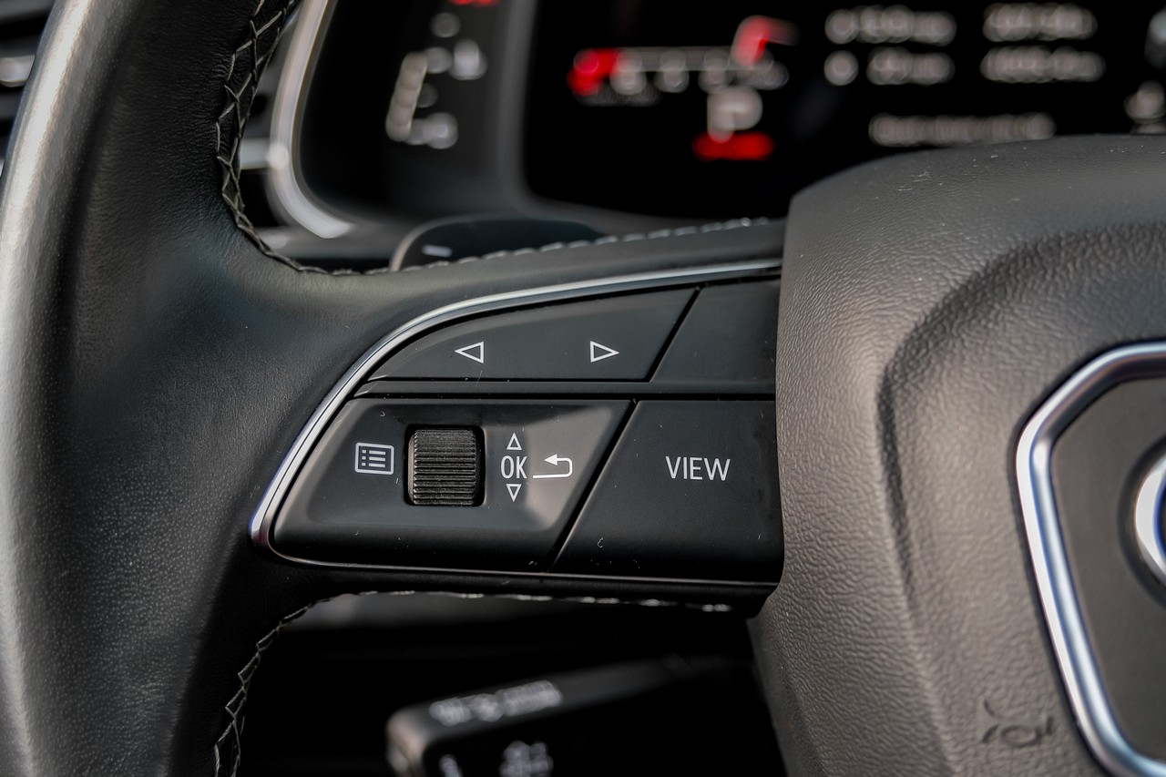 Audi Q8 Vehicle Main Gallery Image 19