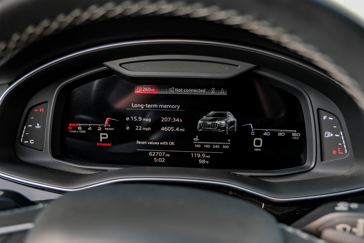 Audi Q8 Vehicle Main Gallery Image 21