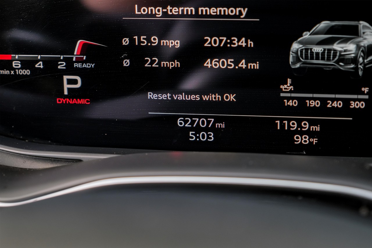 Audi Q8 Vehicle Main Gallery Image 22