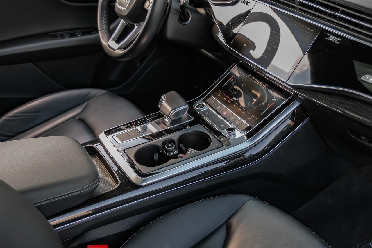 Audi Q8 Vehicle Main Gallery Image 26
