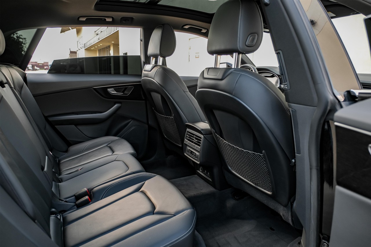Audi Q8 Vehicle Main Gallery Image 35