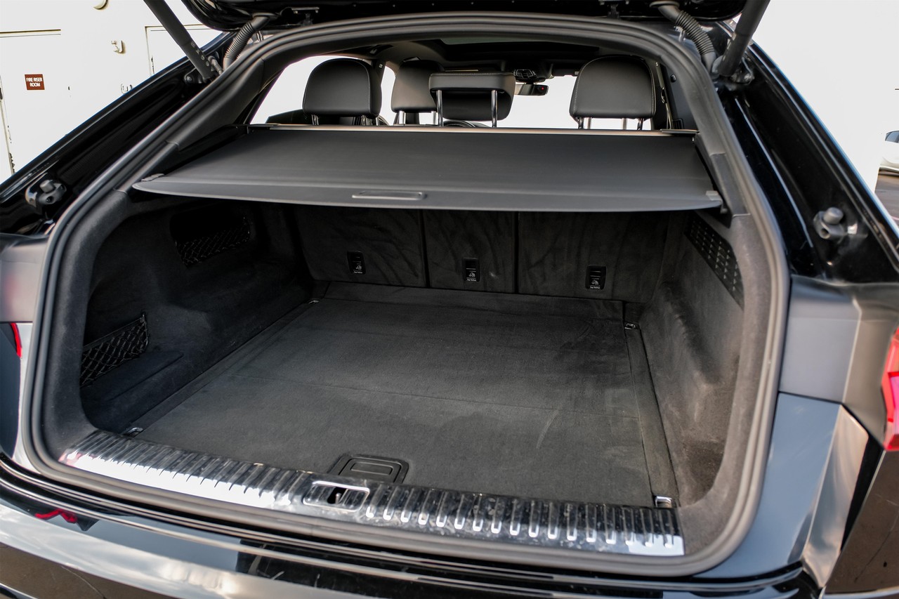 Audi Q8 Vehicle Main Gallery Image 47