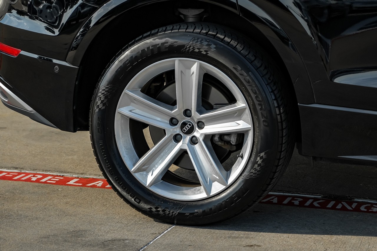 Audi Q8 Vehicle Main Gallery Image 50