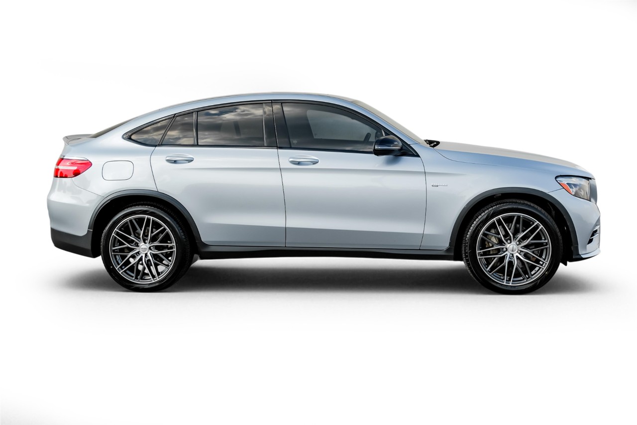 Mercedes-Benz GLC Vehicle Main Gallery Image 08