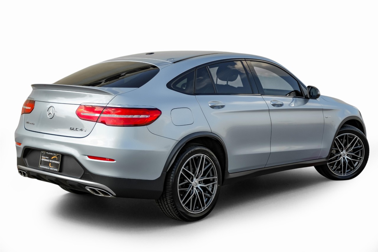 Mercedes-Benz GLC Vehicle Main Gallery Image 09