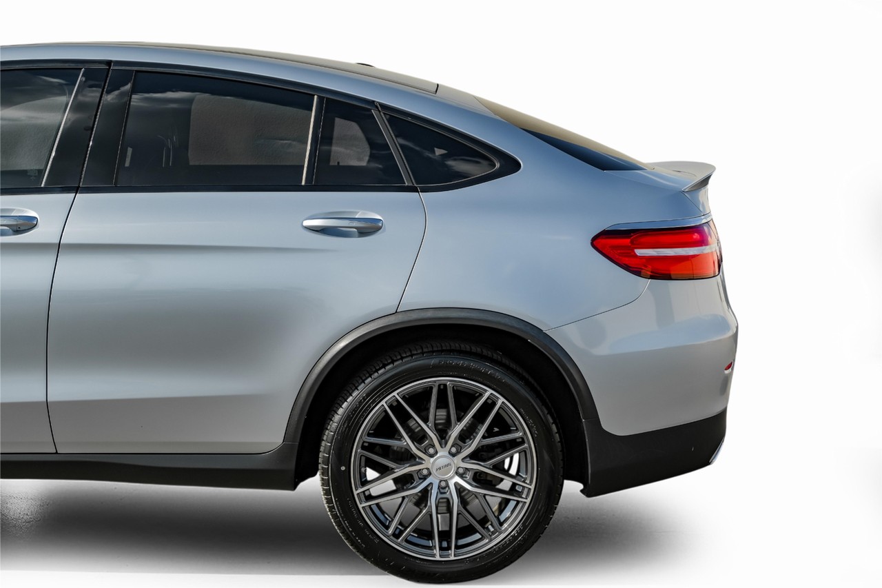 Mercedes-Benz GLC Vehicle Main Gallery Image 14