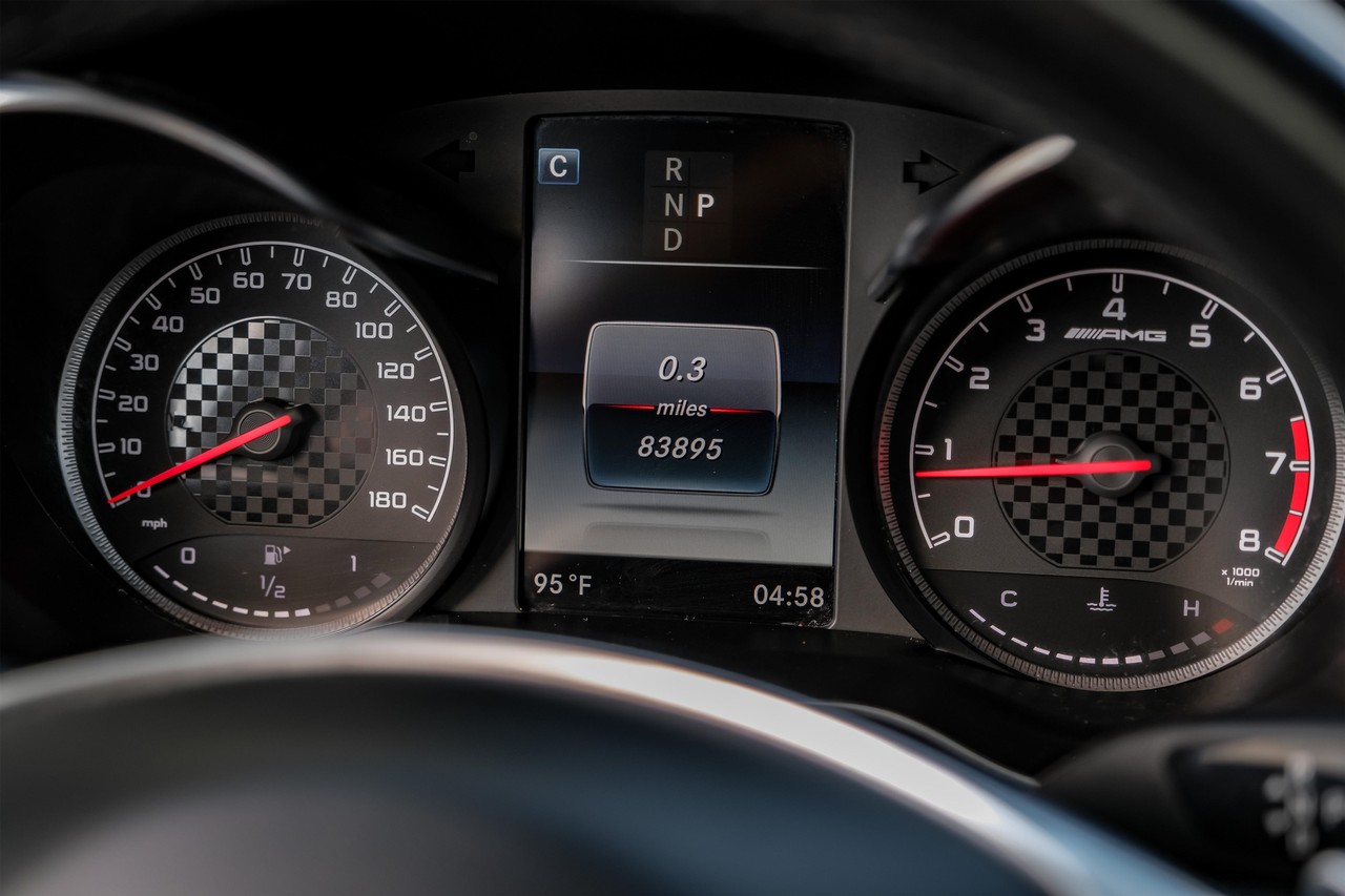 Mercedes-Benz GLC Vehicle Main Gallery Image 20