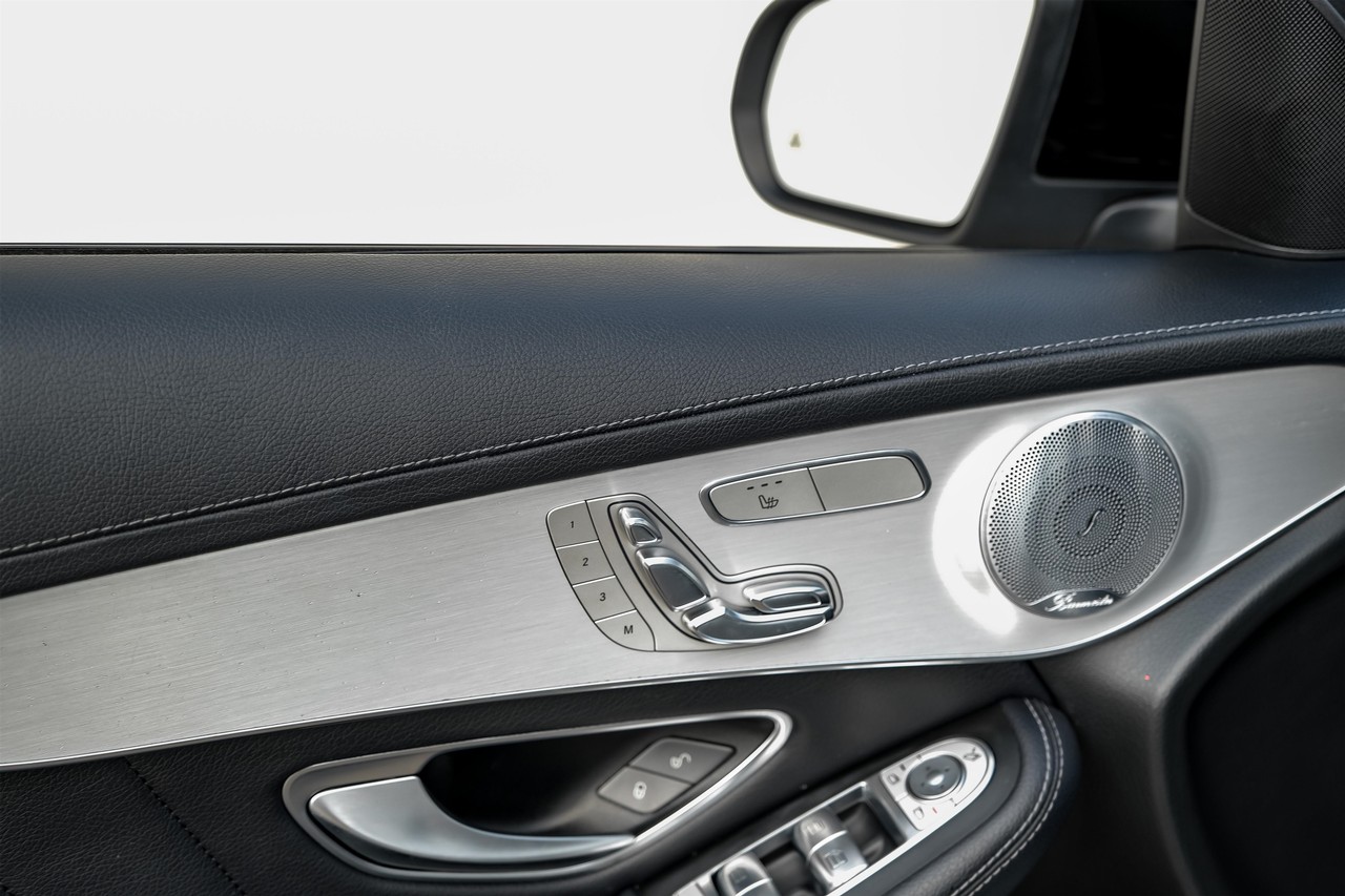 Mercedes-Benz GLC Vehicle Main Gallery Image 39